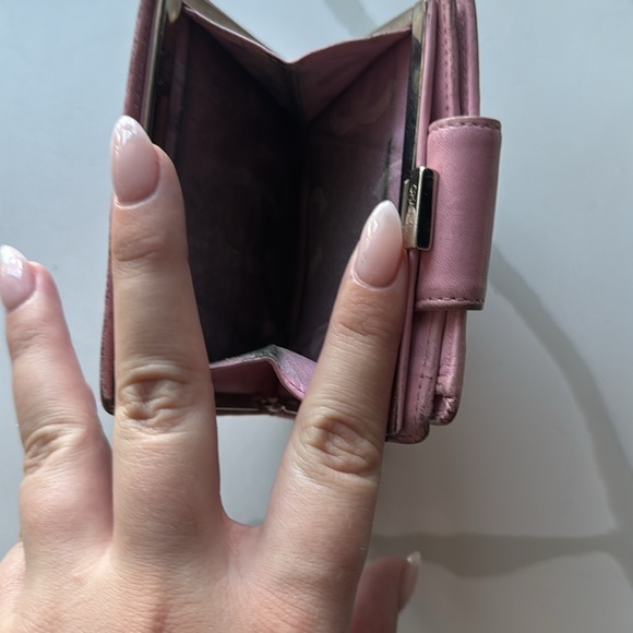 SPECIAL SALE 🔥🔥90’s Vintage Cambon pink bifold wallet - Picture 3 of 10